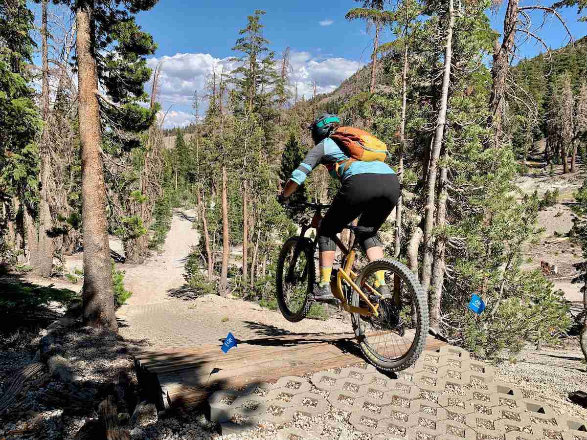 Clipless vs flat pedals, which is better for mountain biking? Learn the pros and cons for each and decide which is best for your riding.