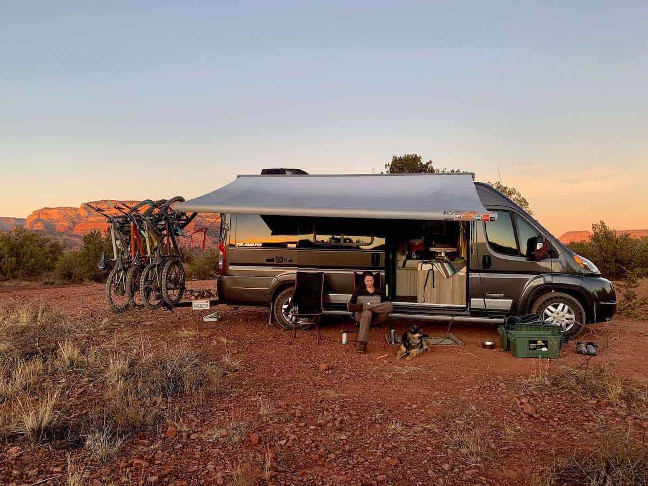 fusie Onveilig vijand Important Considerations For Mountain Bike Vans + 5 Adventure-ready rigs