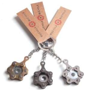 Bike chain keyrings // Help reduce waste and support small businesses by choosing upcycled bicycle gifts that repurpose old bike chains, inner tubes, tires, and more