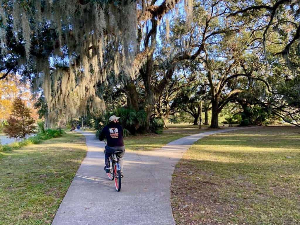 Learn how to explore the Big Easy on two wheels in this New Orleans biking guide. Discover the best guided tours, where to rent bikes, & more