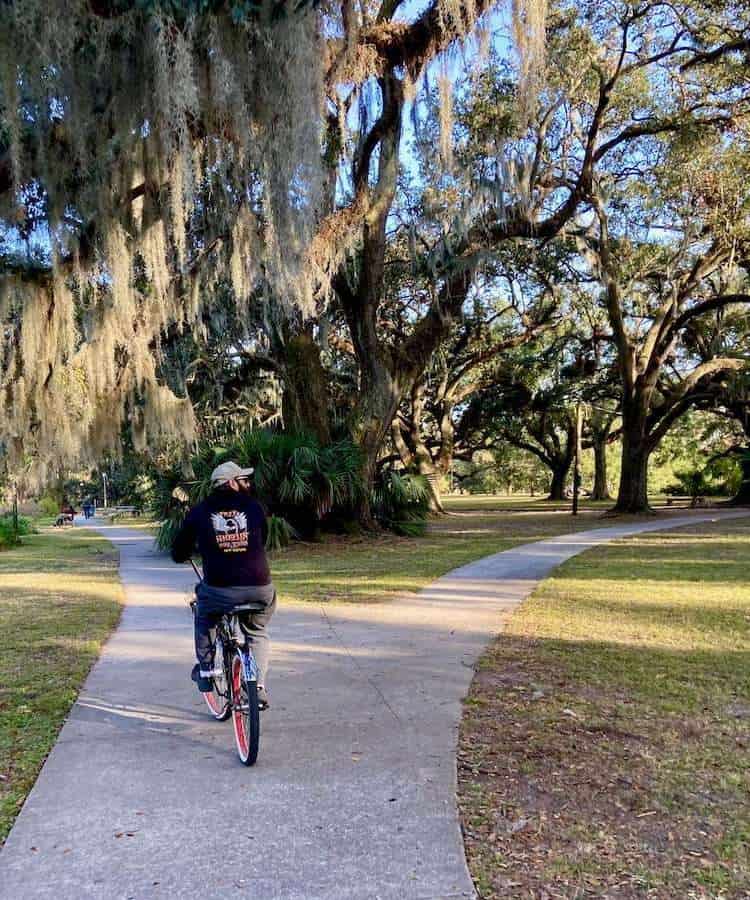 Learn how to explore the Big Easy on two wheels in this New Orleans biking guide. Discover the best guided tours, where to rent bikes, & more